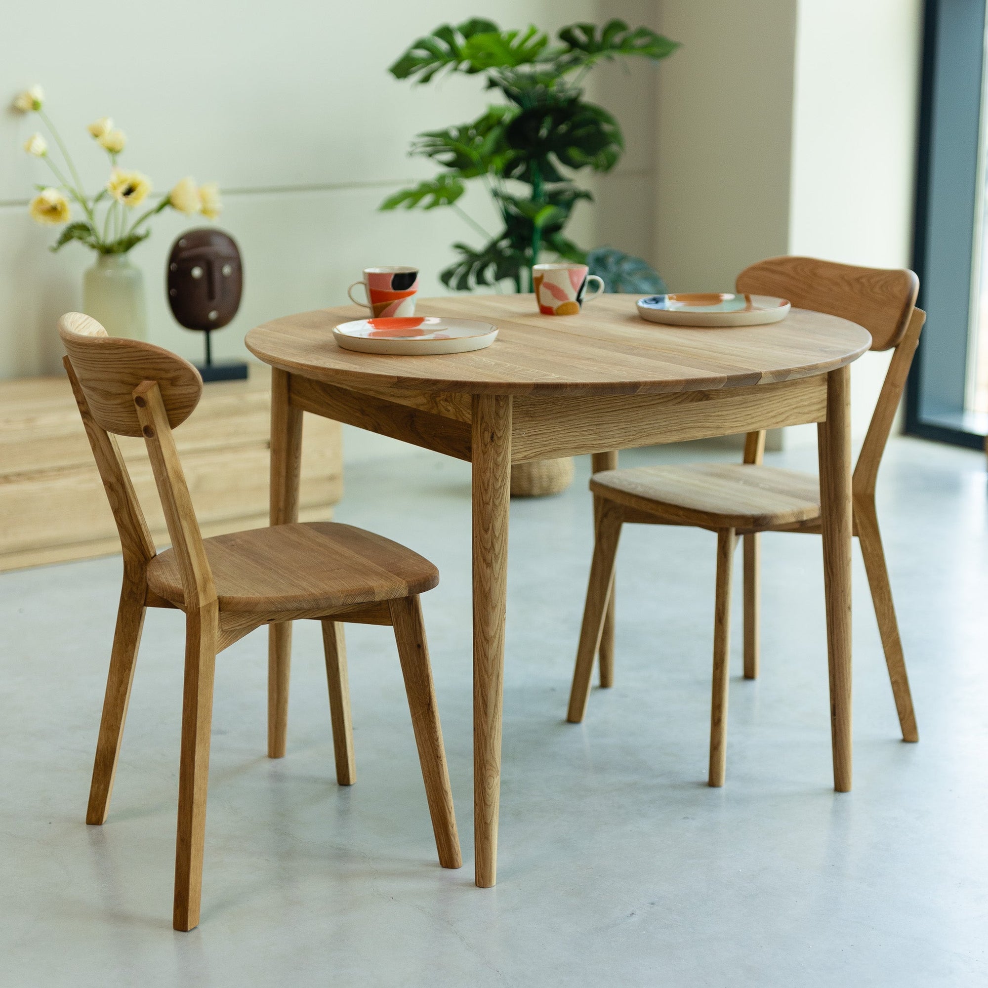 Table de salle à manger ronde à rallonge en bois de chêne MALMO | VESKOR