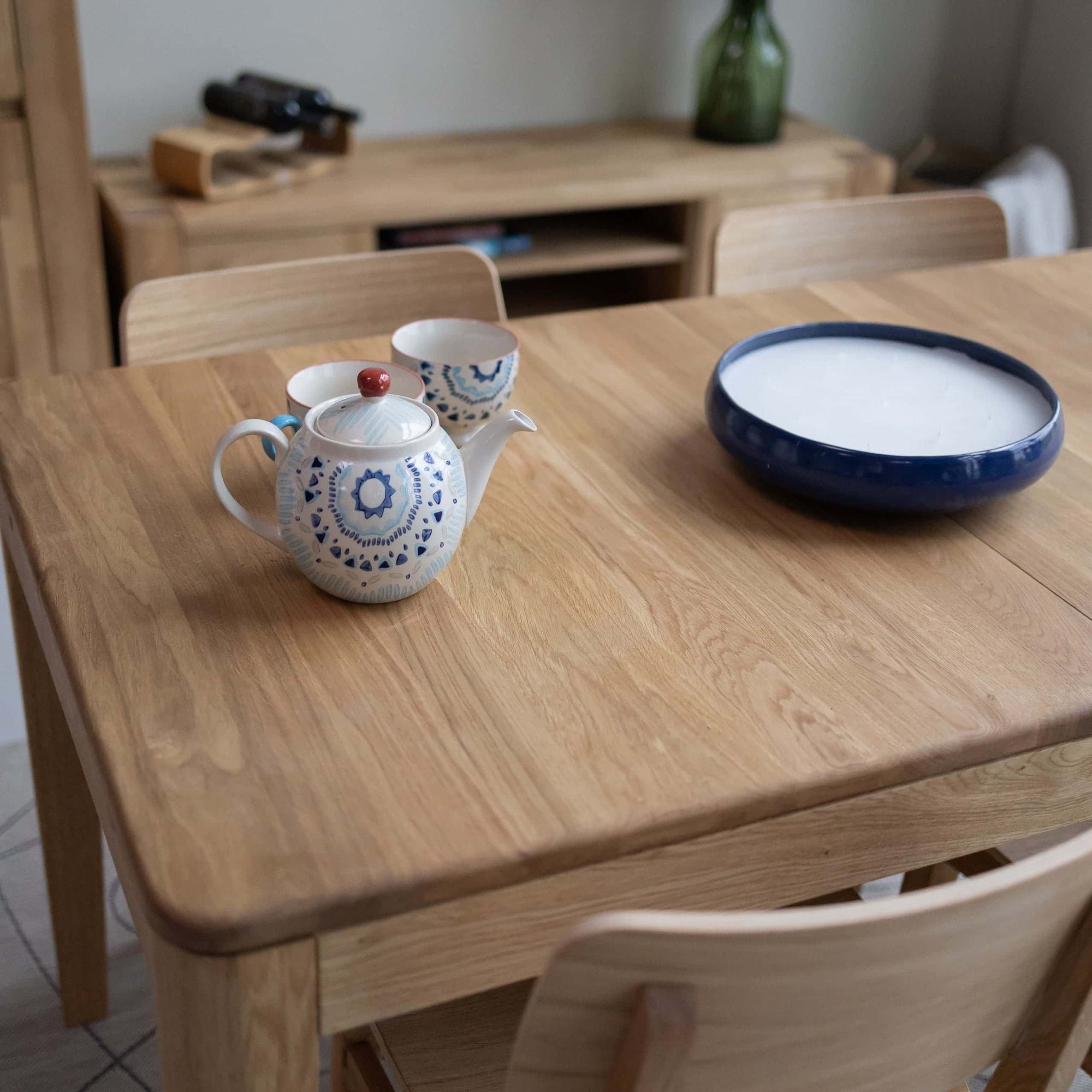 Table de salle à manger à rallonge en chêne massif KODAMA | VESKOR