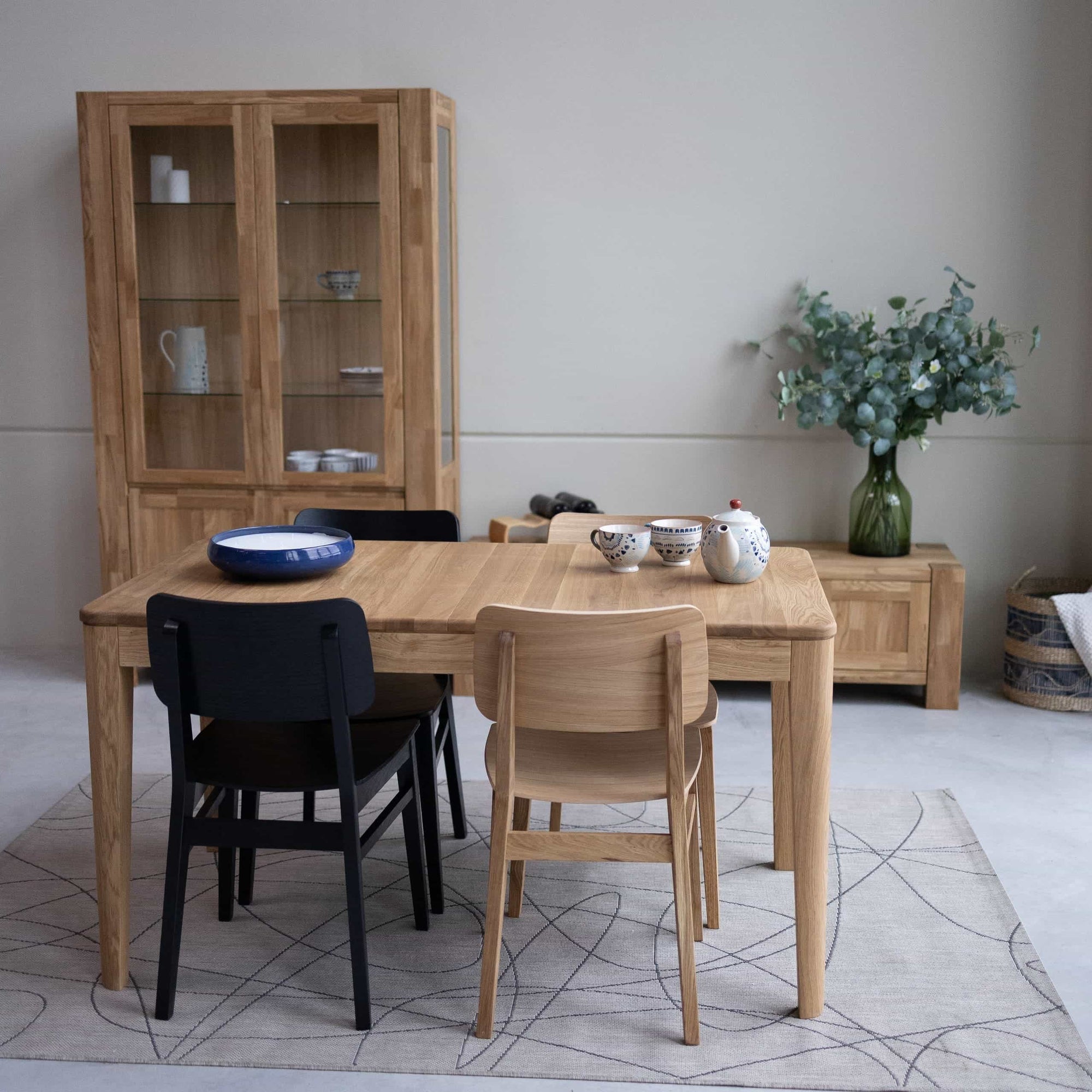 Table de salle à manger à rallonge en chêne massif KODAMA | VESKOR