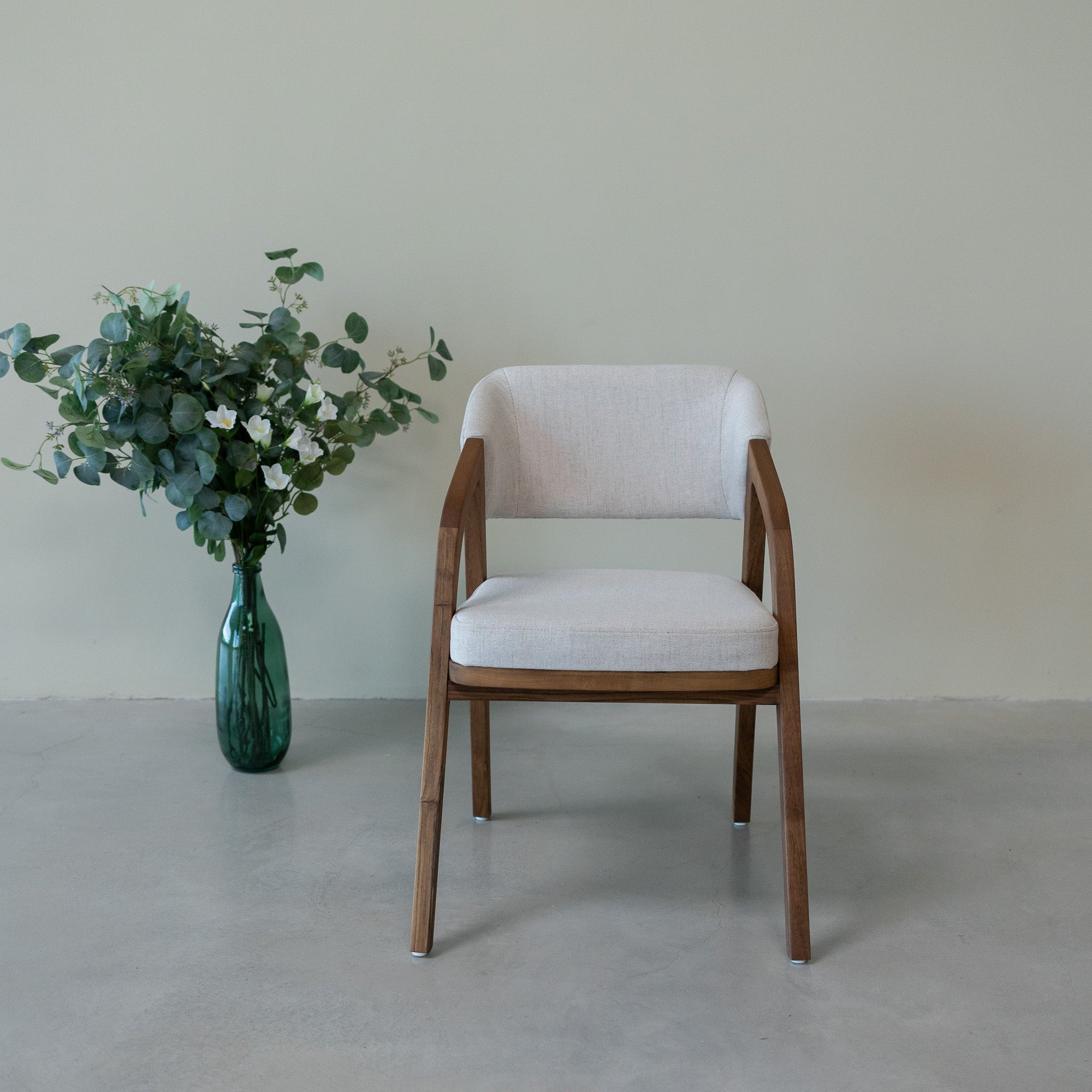 Chaise en bois massif chêne ou noyer SUÈDE | VESKOR