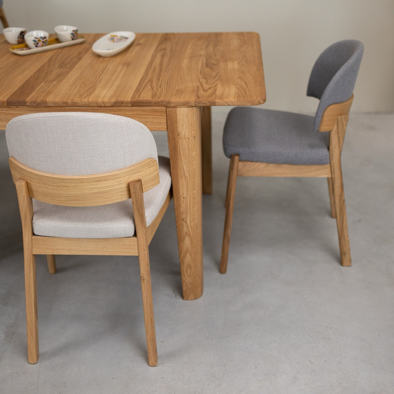 Table de salle à manger à rallonge en chêne massif KODAMA | VESKOR
